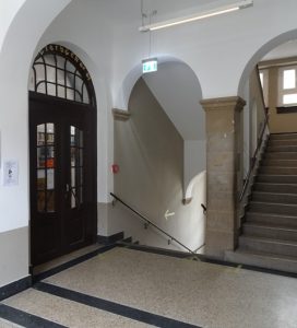 Treppenhaus - Schülerbibliothek